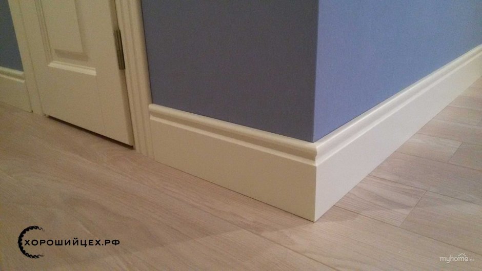 Плинтус напольный EAN Skirting 5905167817001