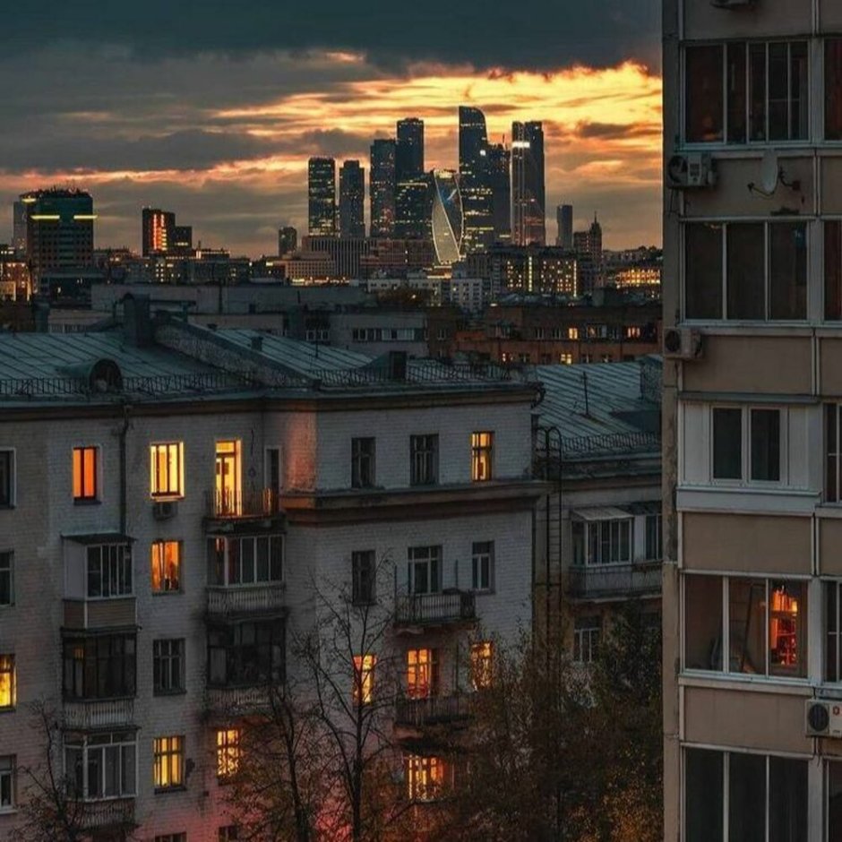 Закат многоэтажки