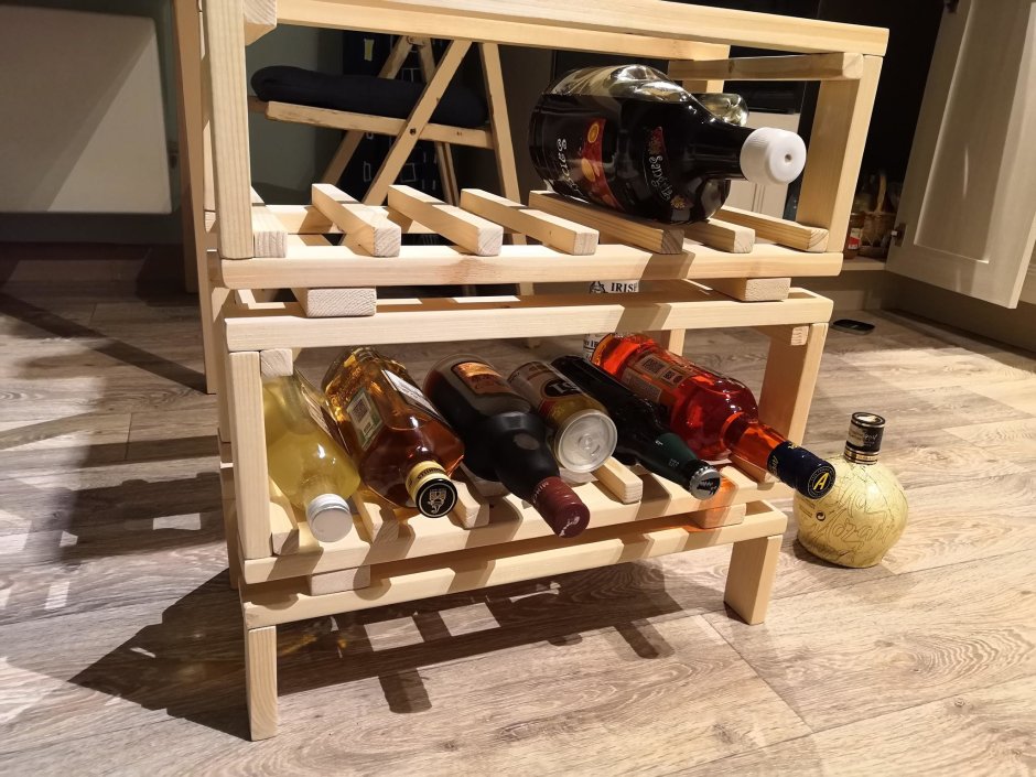 Бутылки падают в бутылочнице игра