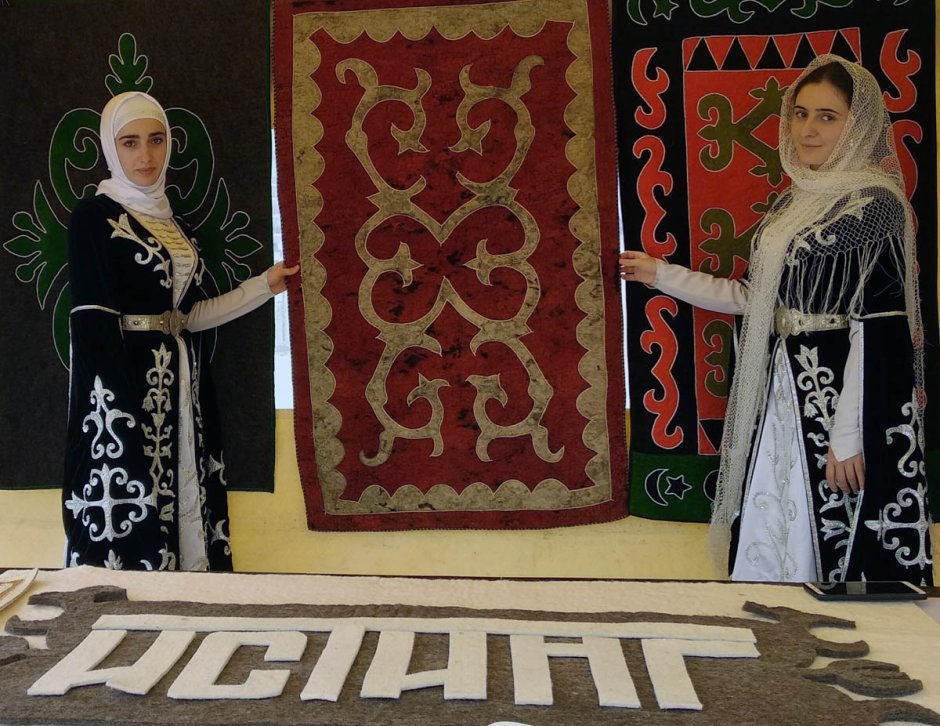 Войлочные ковры истинги Ингушетия орнамент