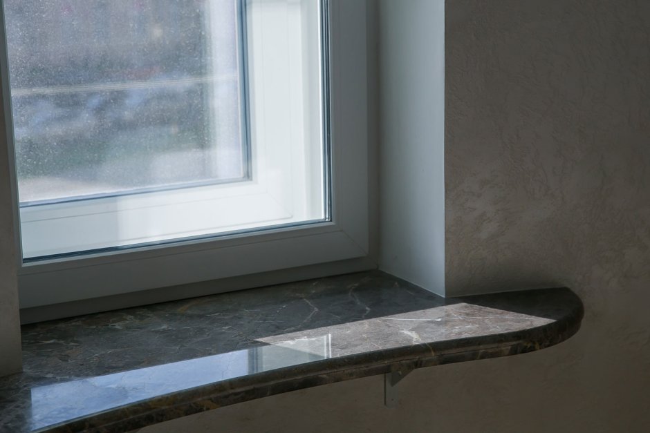 Подоконники из Pietra Grey