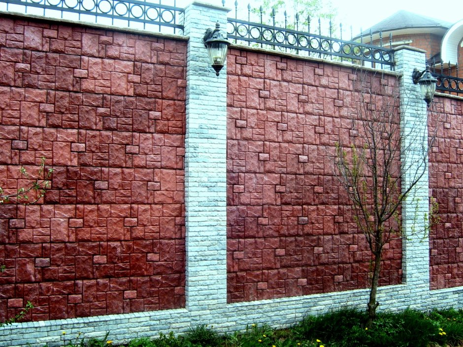 Отделка кирпичного забора