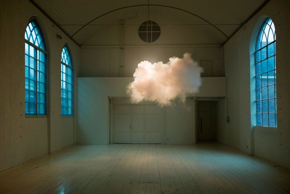 Художник Berndnaut Smilde