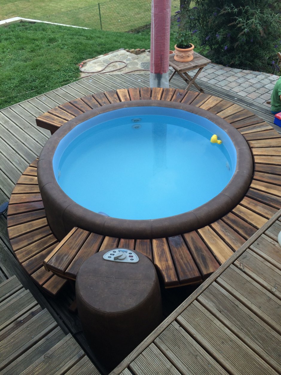 Patio Jacuzzi Pool