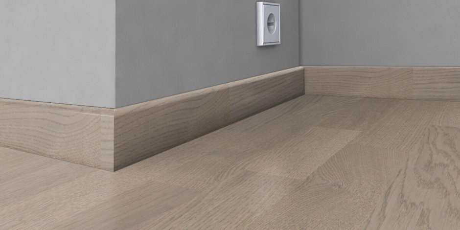 Плинтус Sport Skirting Oak 84x27x2350