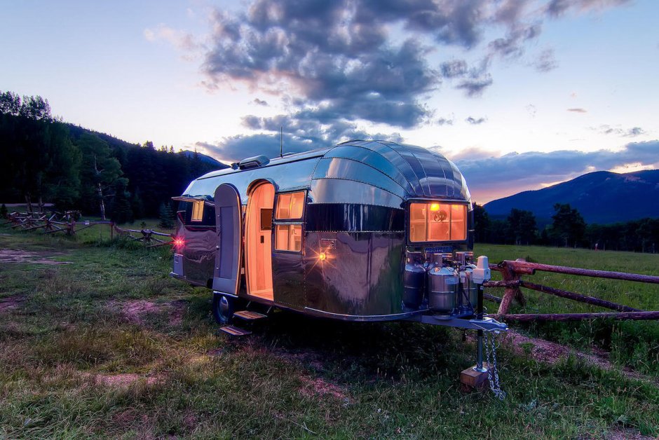 Автодом Airstream