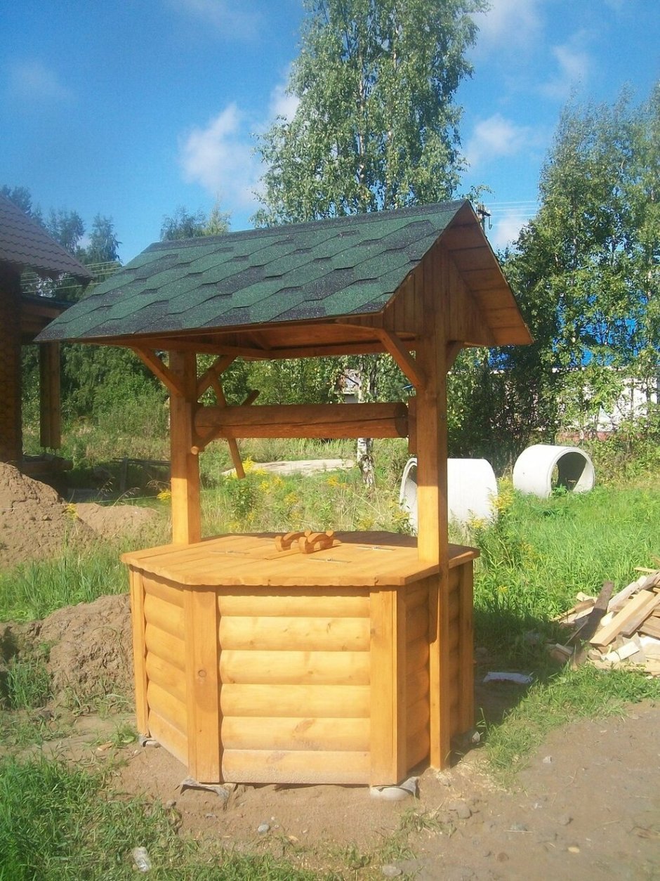 Домик для колодца