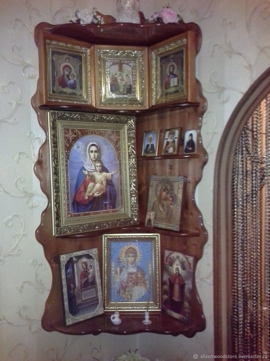 Полка для домашнего иконостаса