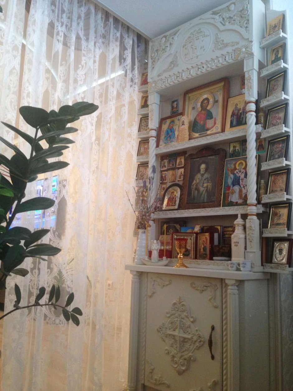 Иконостас в квартире