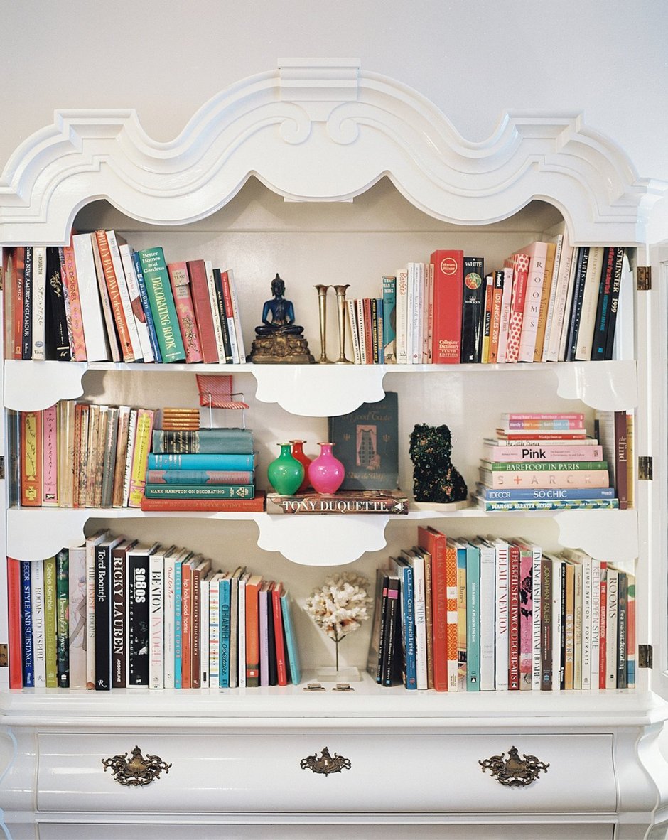 Красивые книжные полки
