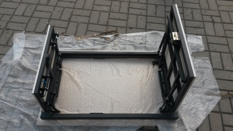 Двупольный люк 950