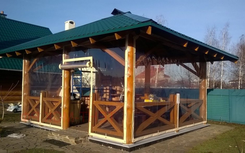 Гибкие окна для беседки