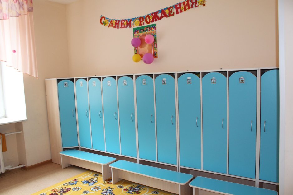 Шкафы для детского сада в раздевалку