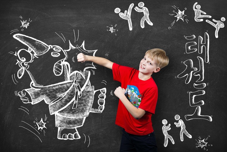 Рисунки на меловой доске