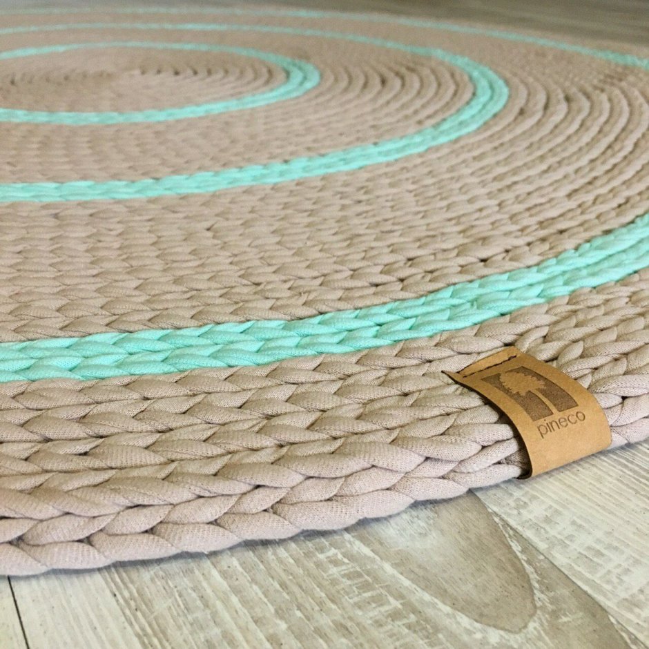 Нитки для вязания ковриков