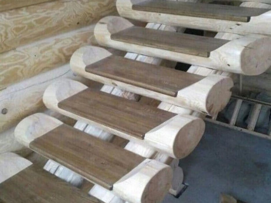 Ступени из бревна