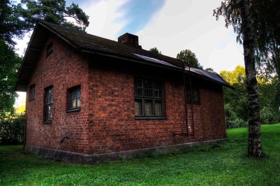 "Speckled Brick House Эстония"