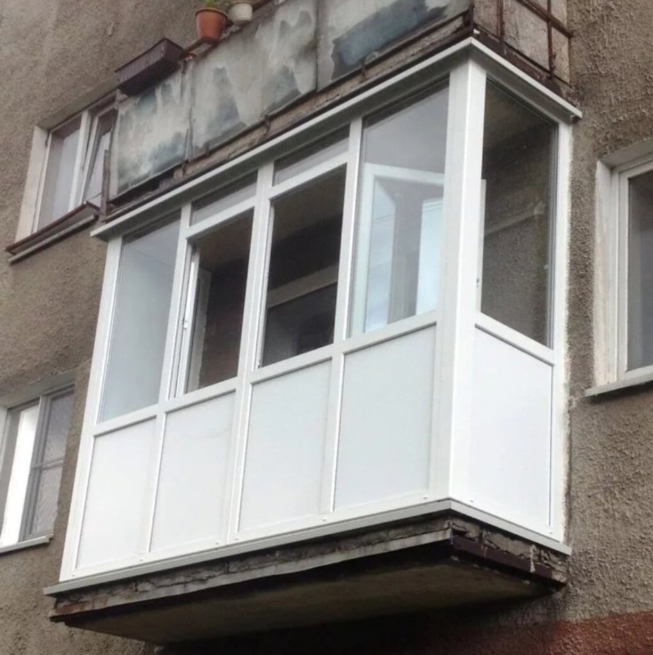 Пластиковый балкон