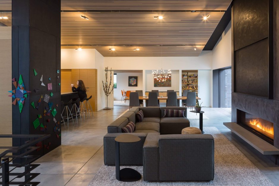 Bellevue Square, Washington Interior