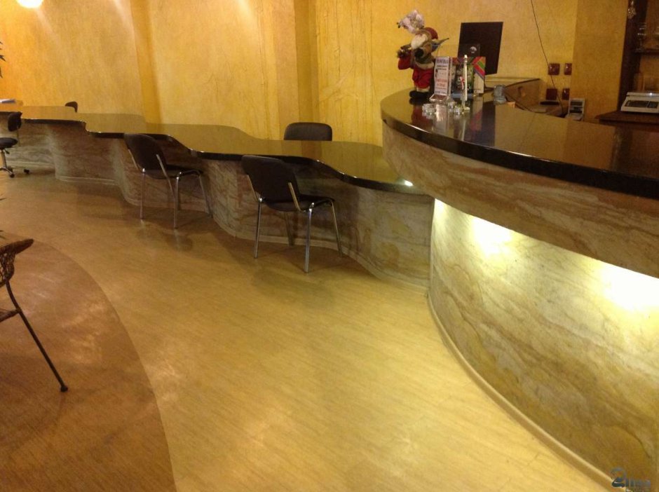 Столы из гибкого камня