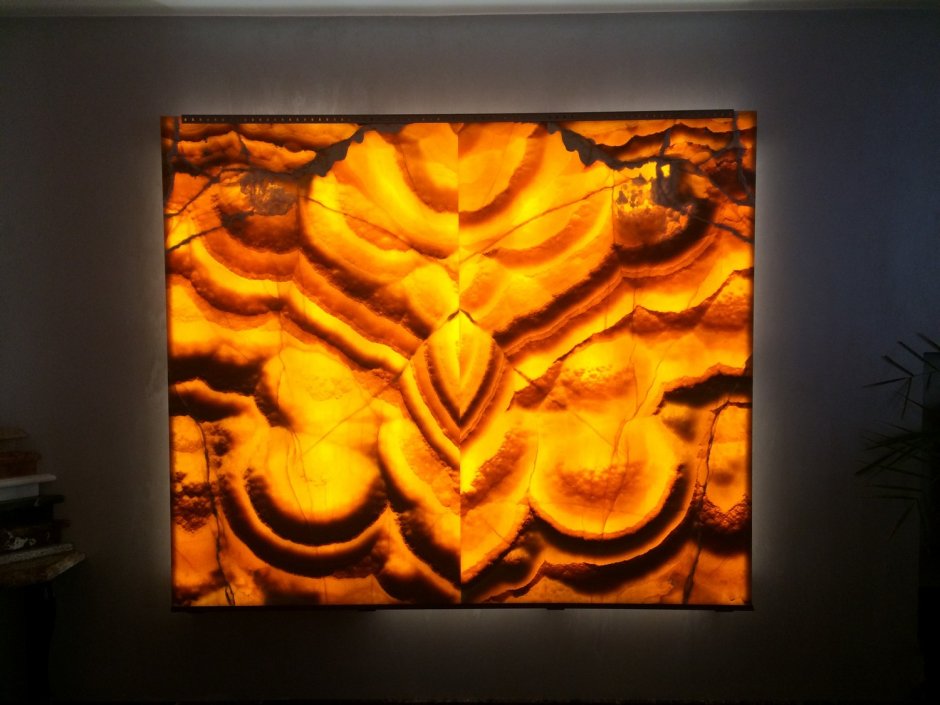 Панно из оникса с подсветкой