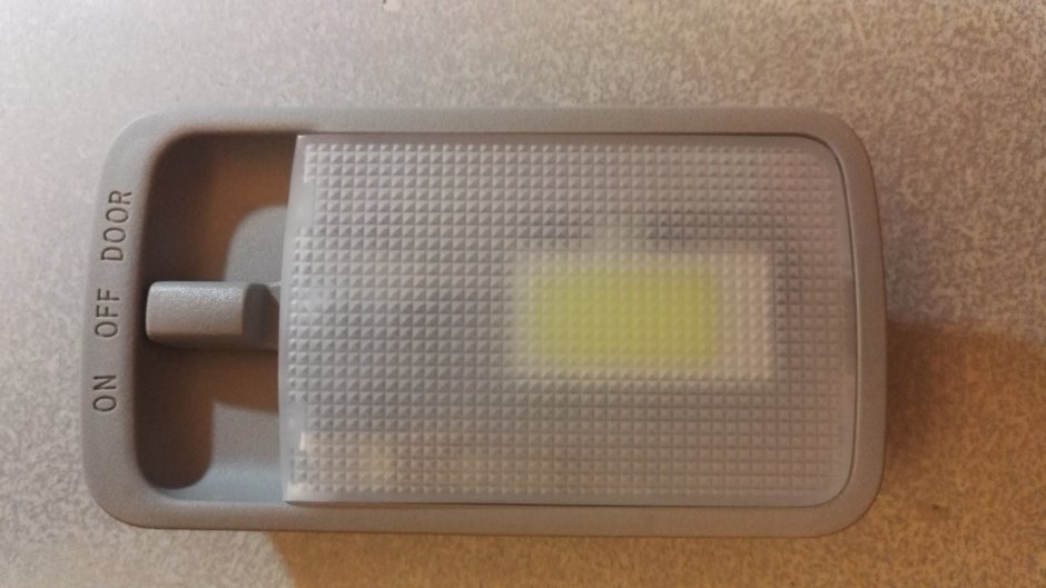 S-Light d2200-2070 Sanyo Electric плафон салона