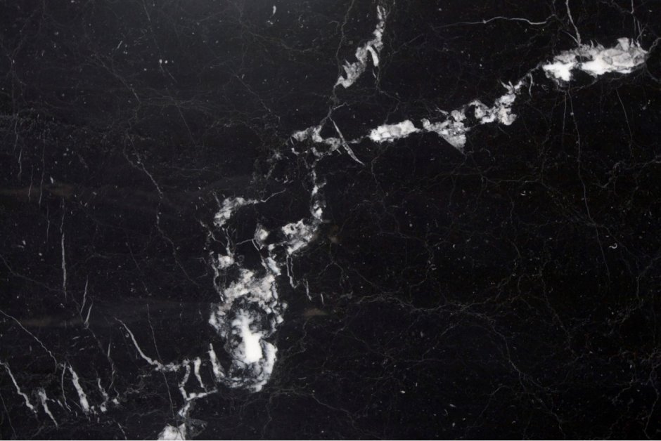 Мрамор Неро Маркина