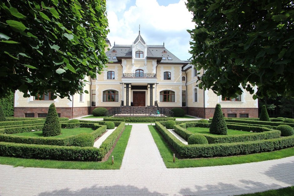 Сады Майендорф дом в французском стиле