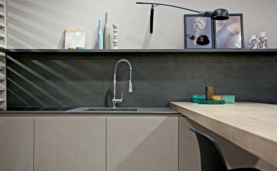 Столешница из плитки керамогранита 60х60