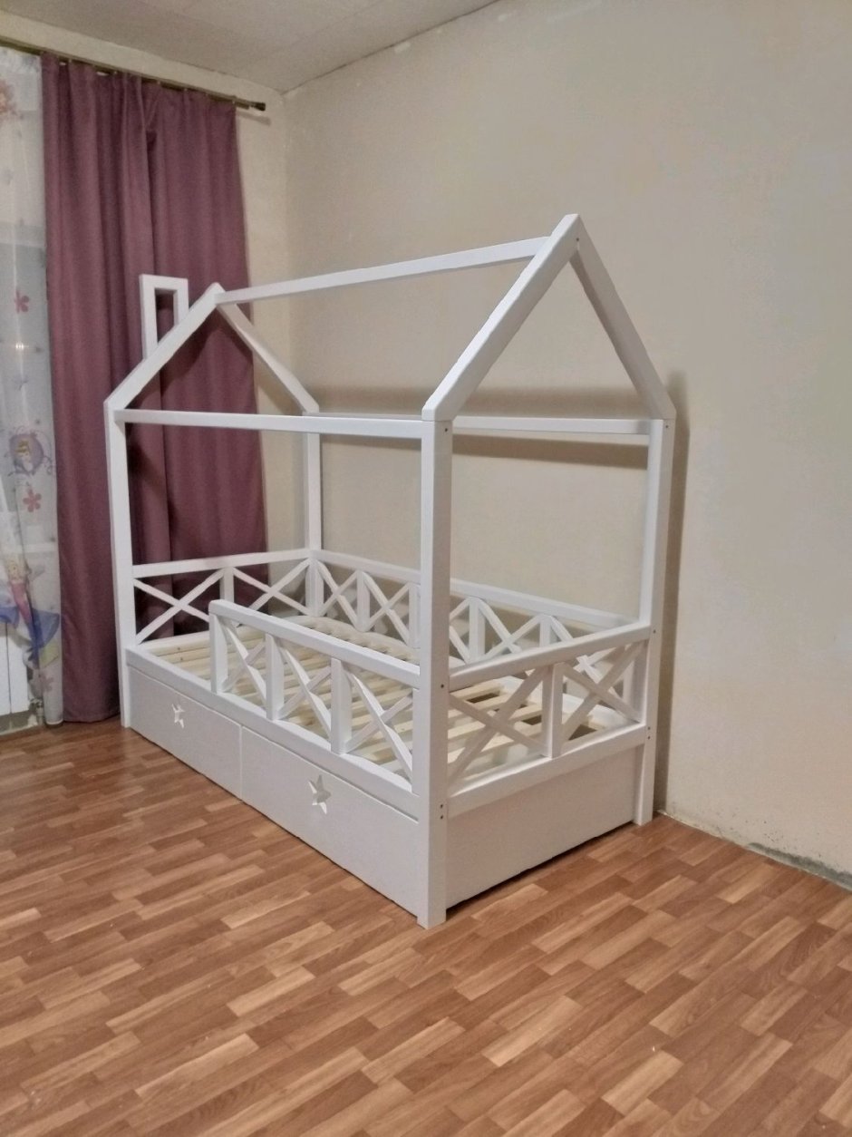 Детская кровать домик 70х160
