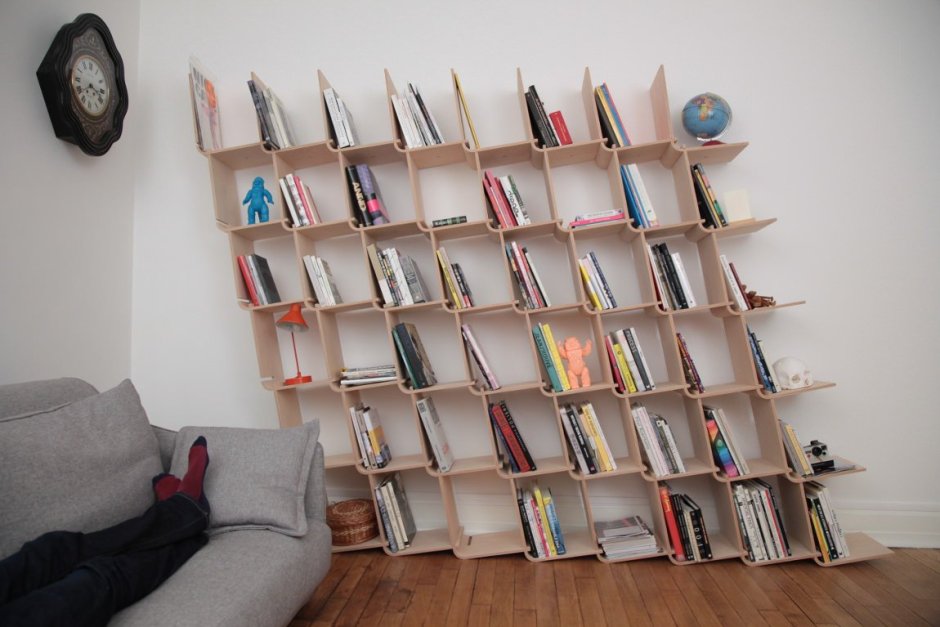 Креативный книжный шкаф