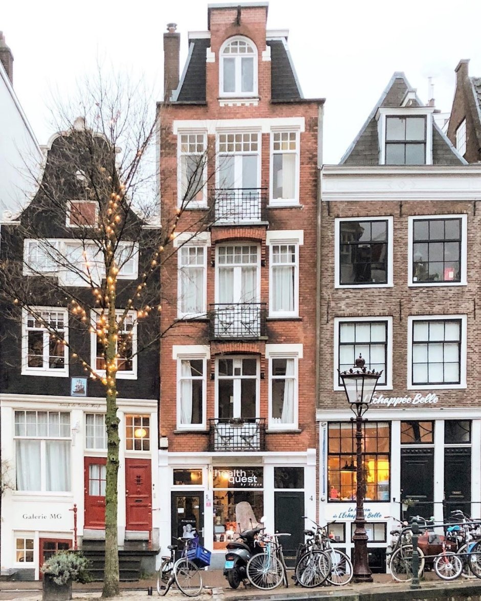 Здания Амстердама