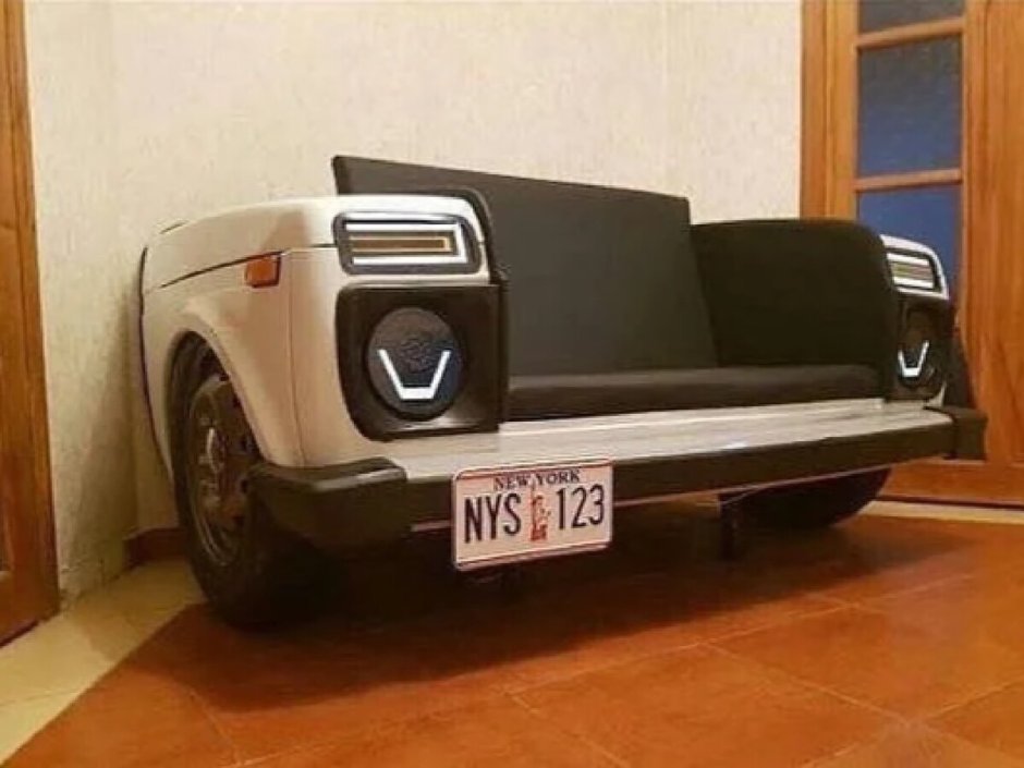 Диван из автомобиля ВАЗ