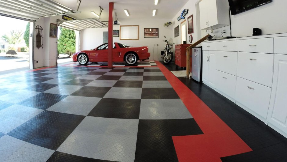 Granit Floor in Garage
