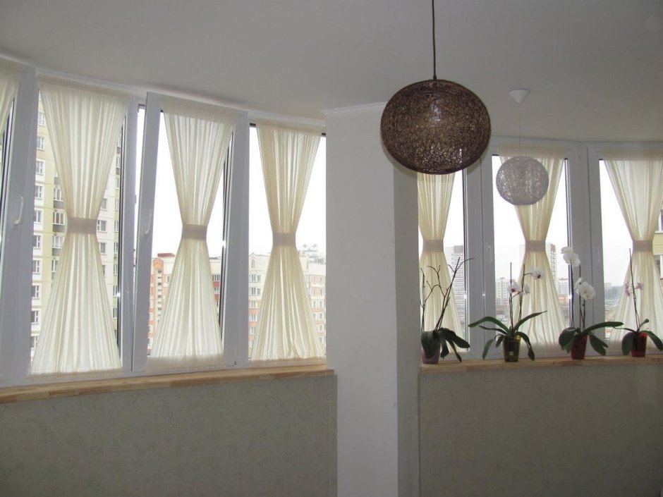 Балконный карниз