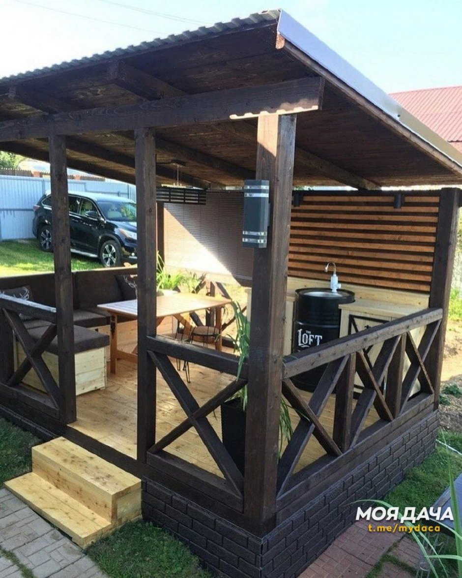 Беседка с барной стойкой