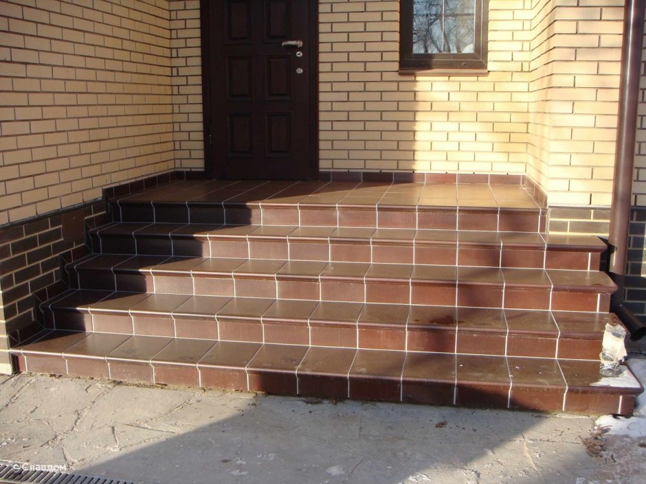 Крыльцо из плитки
