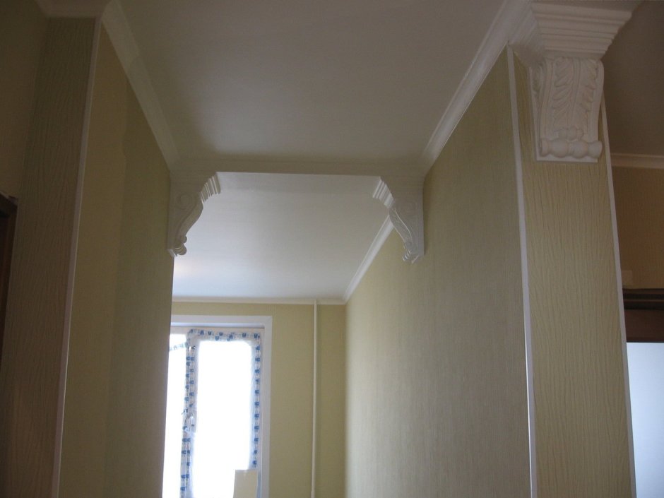 Уголки на углы стен в интерьере