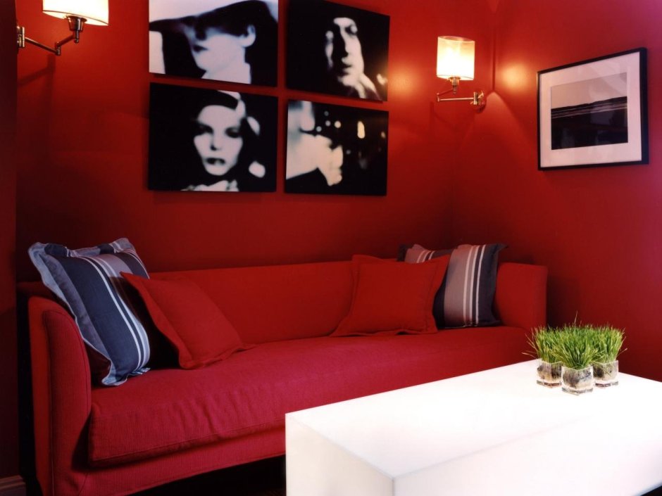 Красный диван картина для интерьера