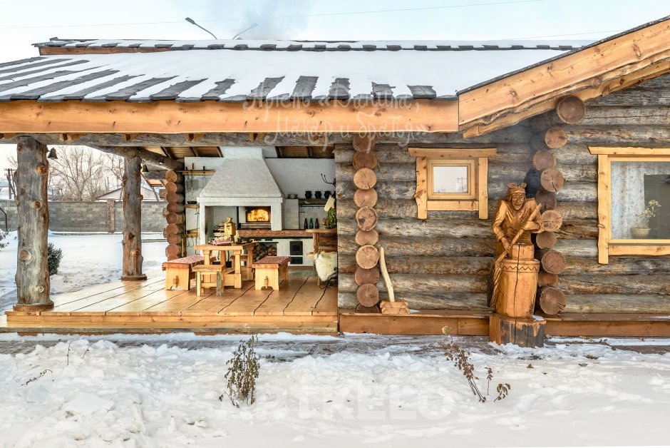 Баня деревянная с мангальной зоной