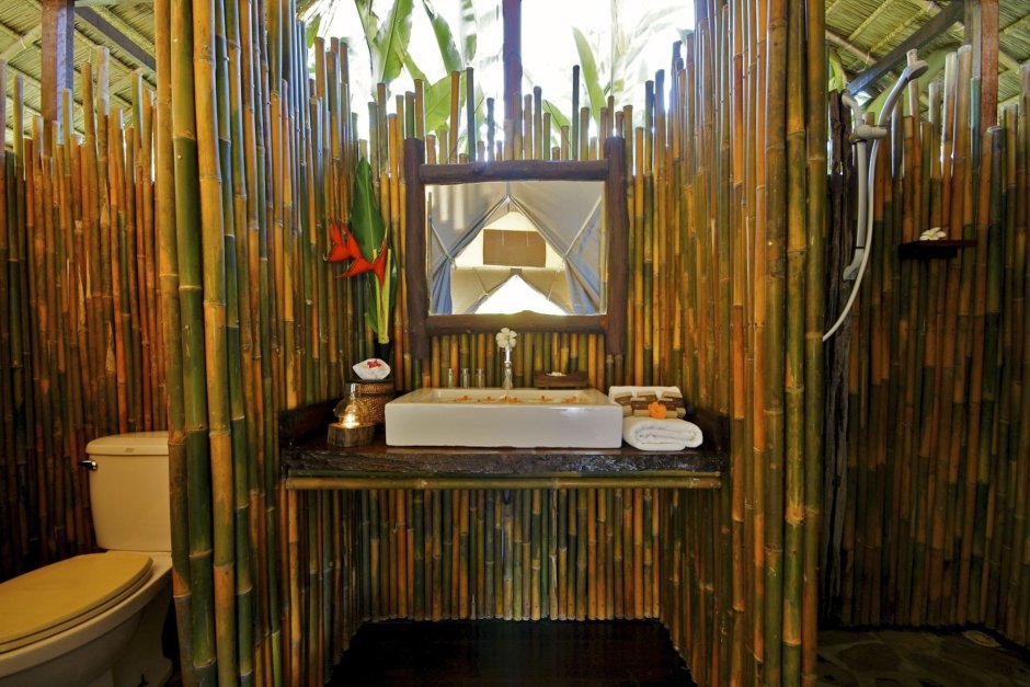 Туалет в стиле бамбук