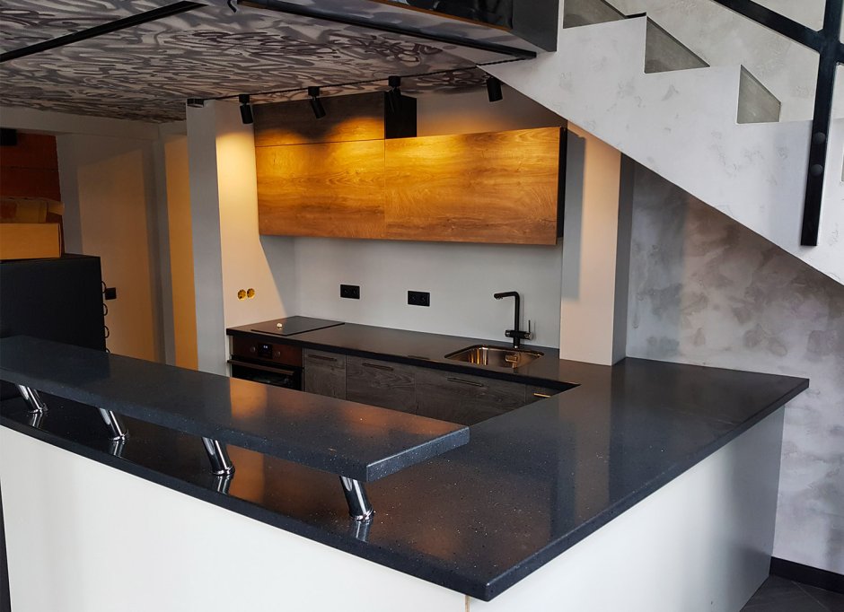 Tristone St 020