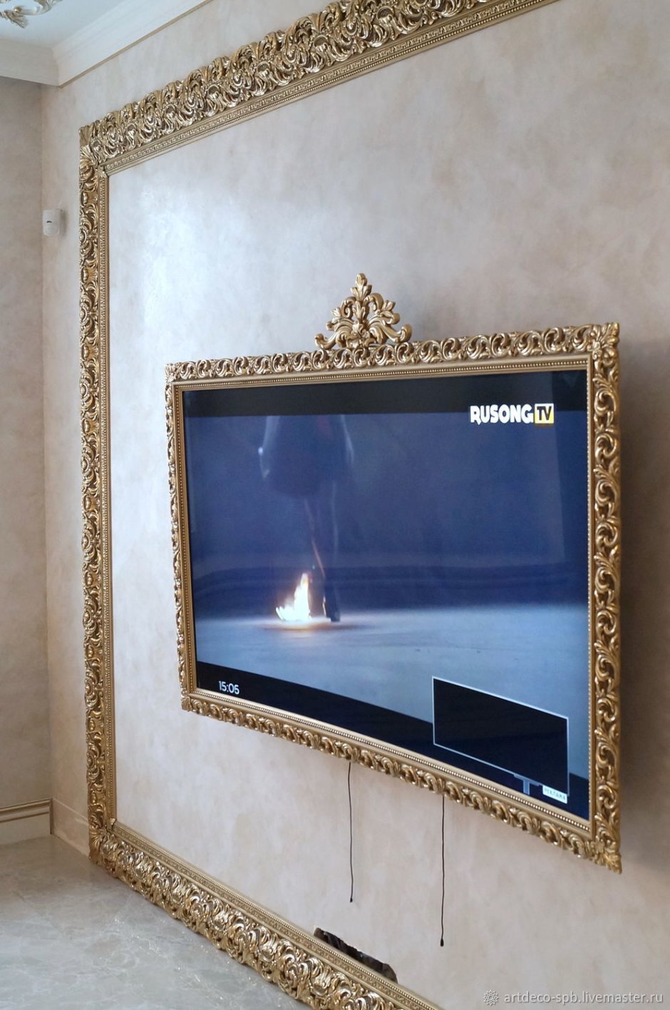 Телевизор в багетной раме