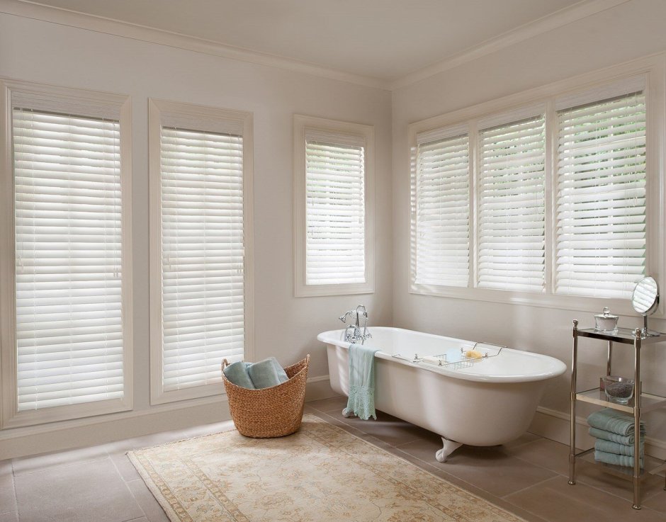 Bathroom Window Roll structures