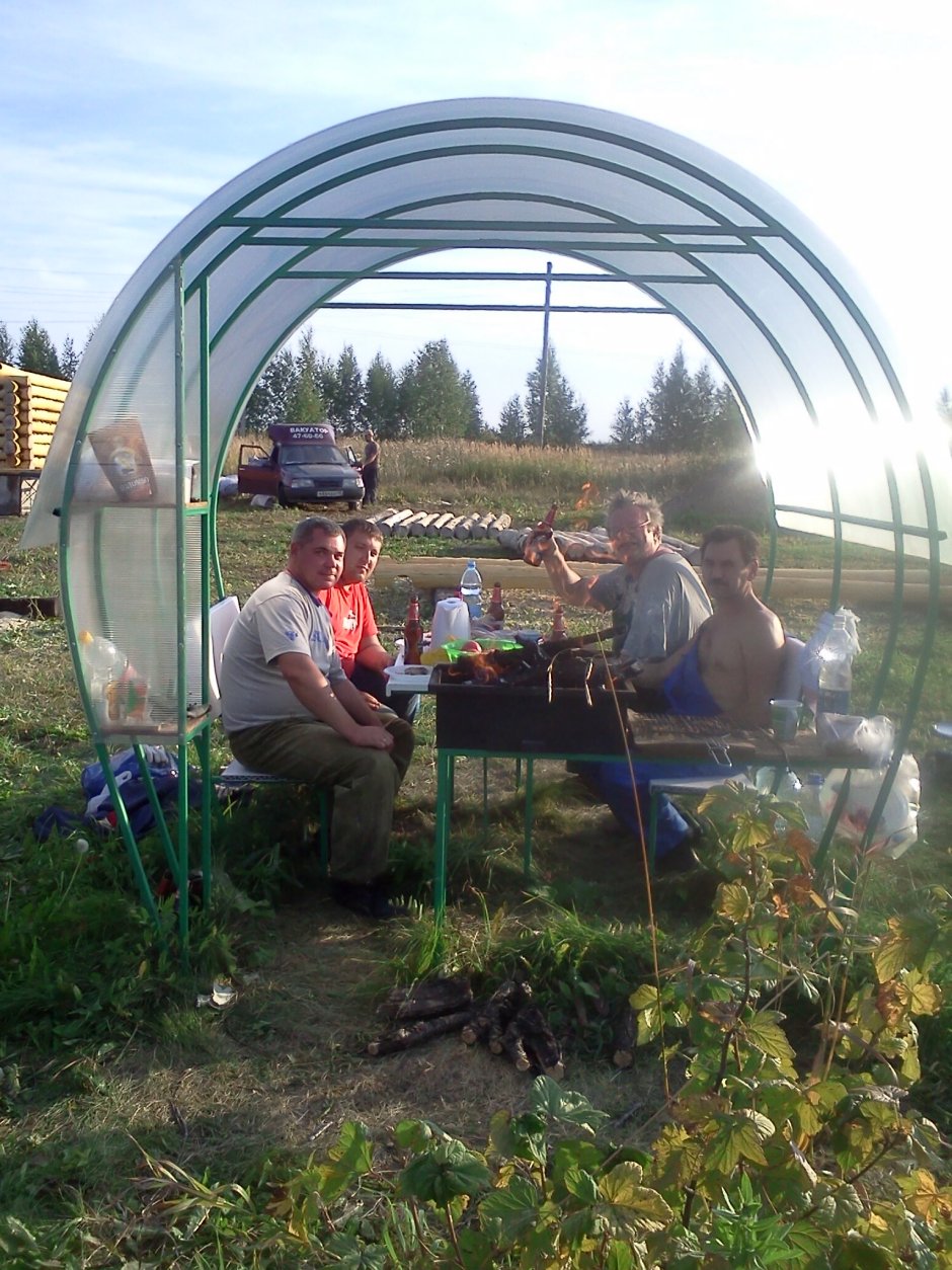 Беседка из парника