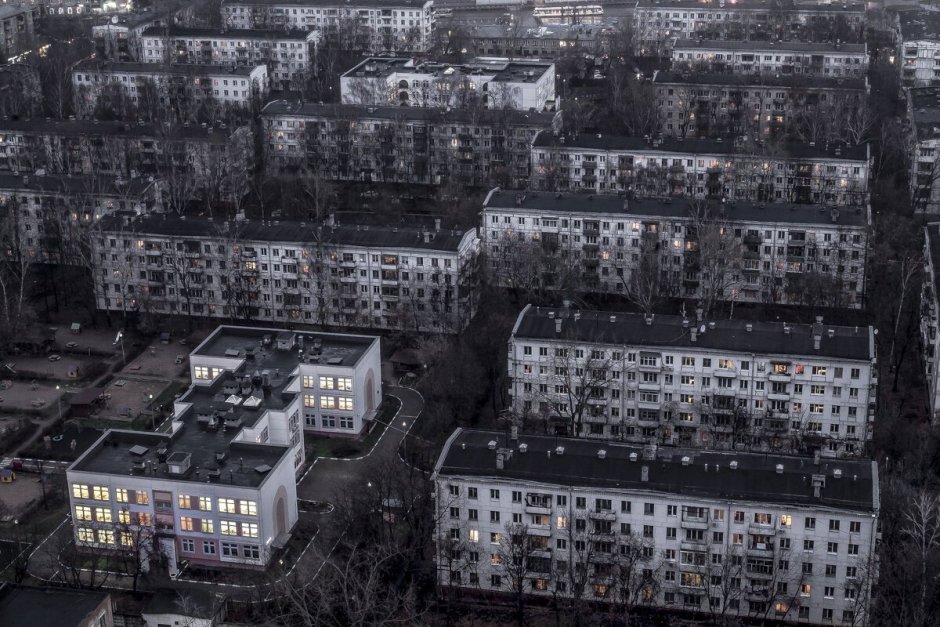 Серые пятиэтажки