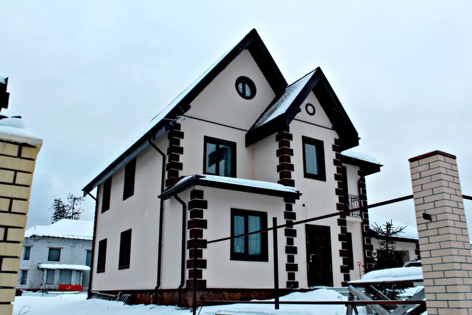 Оштукатуренный фасад