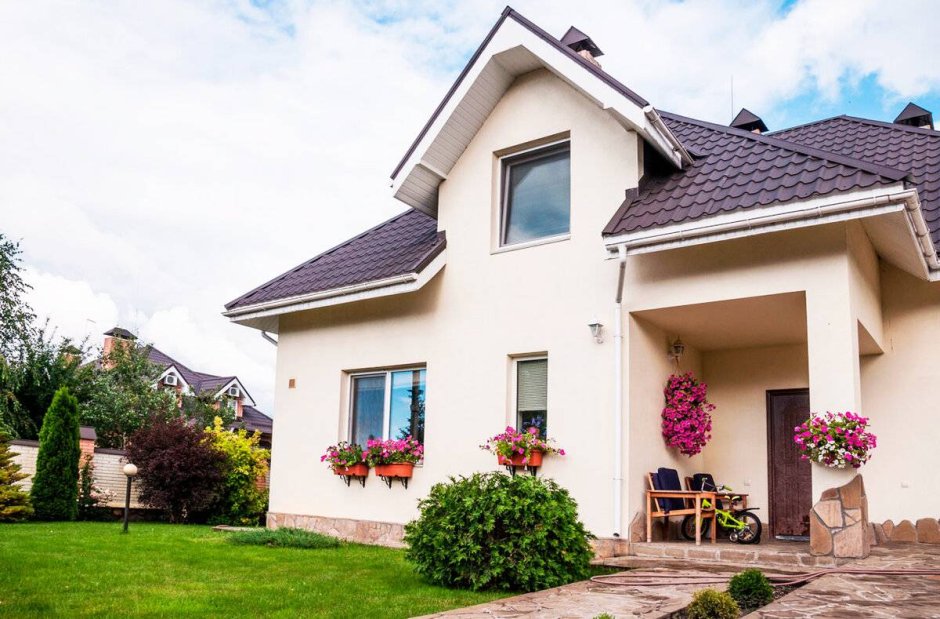 Крашеные фасады домов