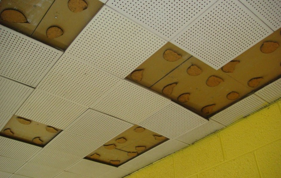 Потолок обклеенный потолочная плитка