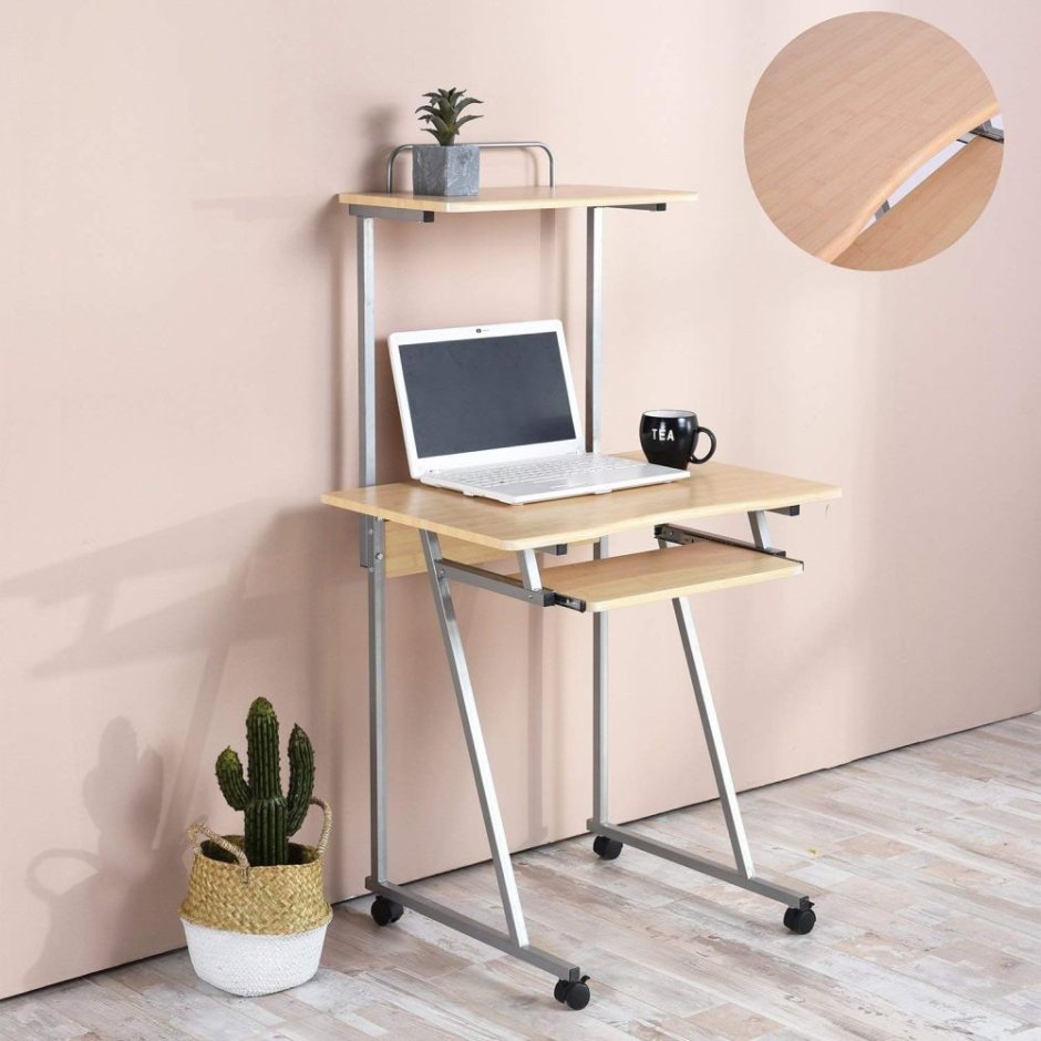 Маленький стол для ноутбука